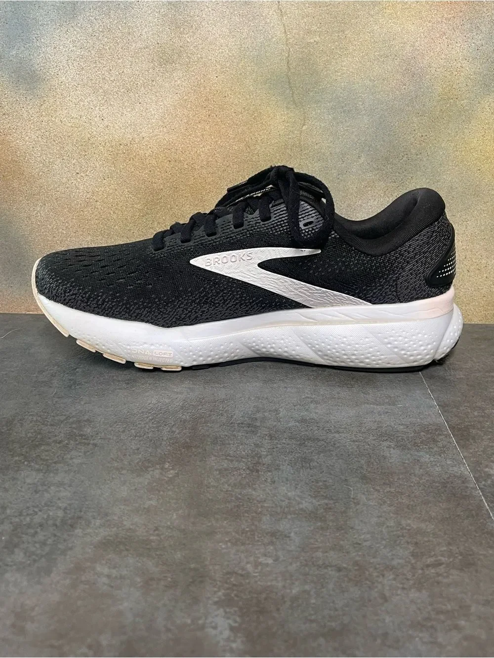 Brooks buy confidence